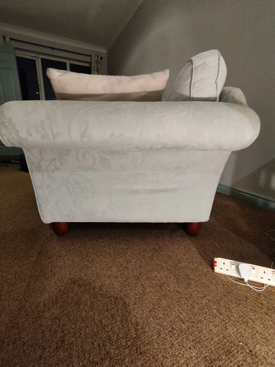 Couch - Image 3