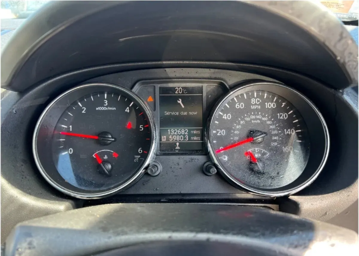 11 Nissan Qashqai N-Tec 1.5 Diesel - Image 2