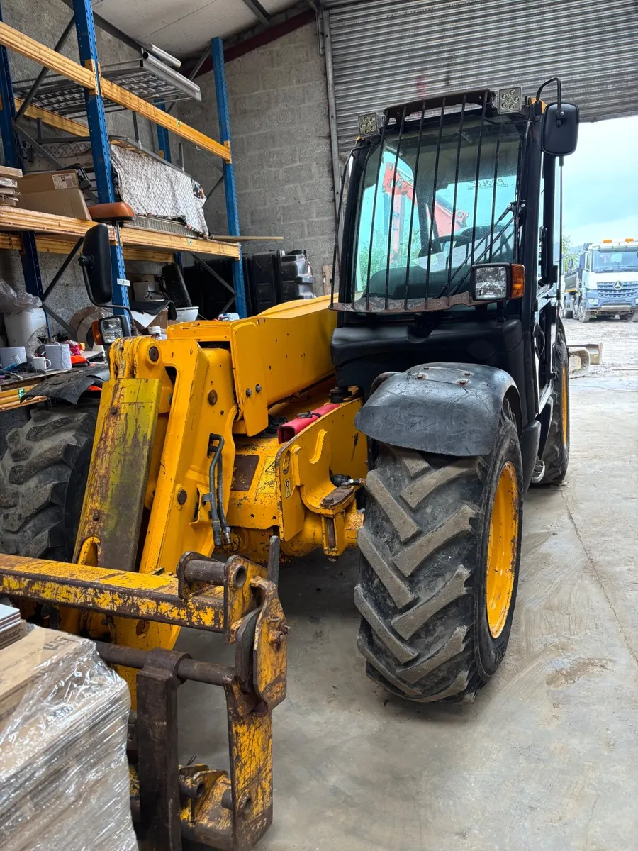Telehandler - Image 1