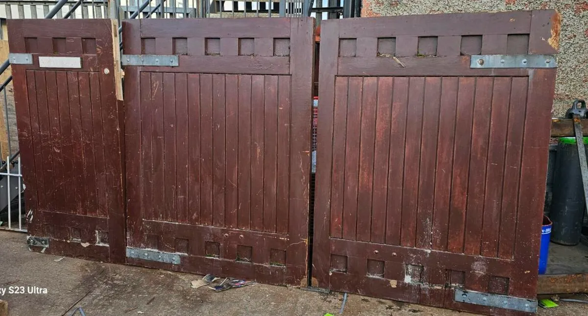 Wood Gate - Image 1