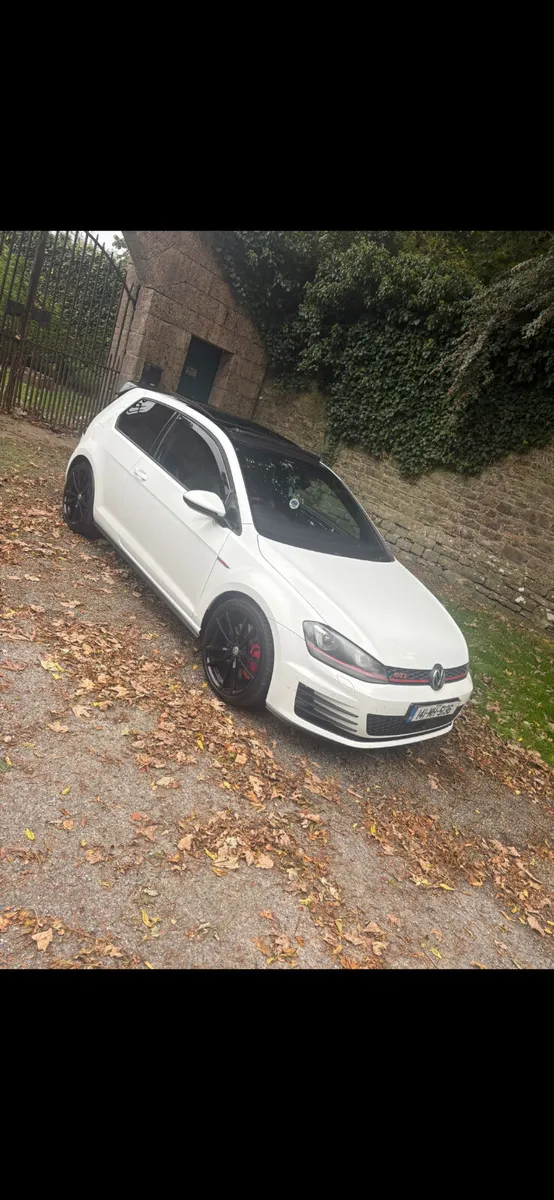 Volkswagen Golf 2014 ( NEW NCT ) performance pack - Image 1
