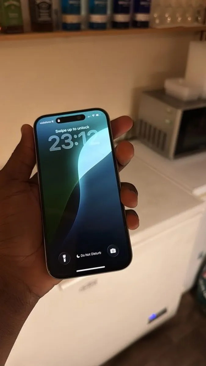 Iphone 15 128gb unlock - Image 1