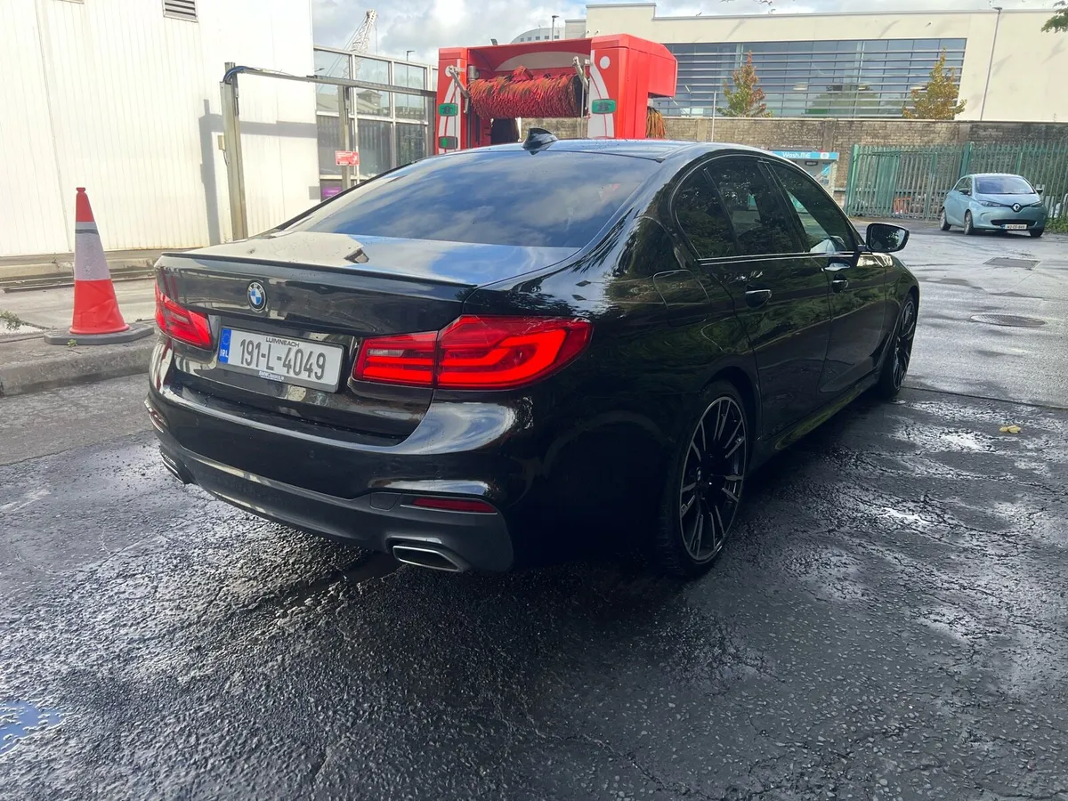 2019 BMW 520D G30 - Image 2