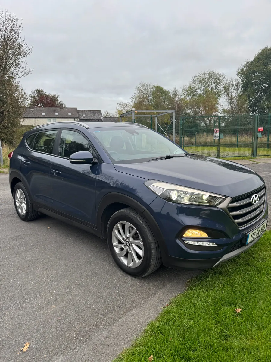 172 Hyundai Tucson 1.7D Premium.. NCT 11/27 - Image 3