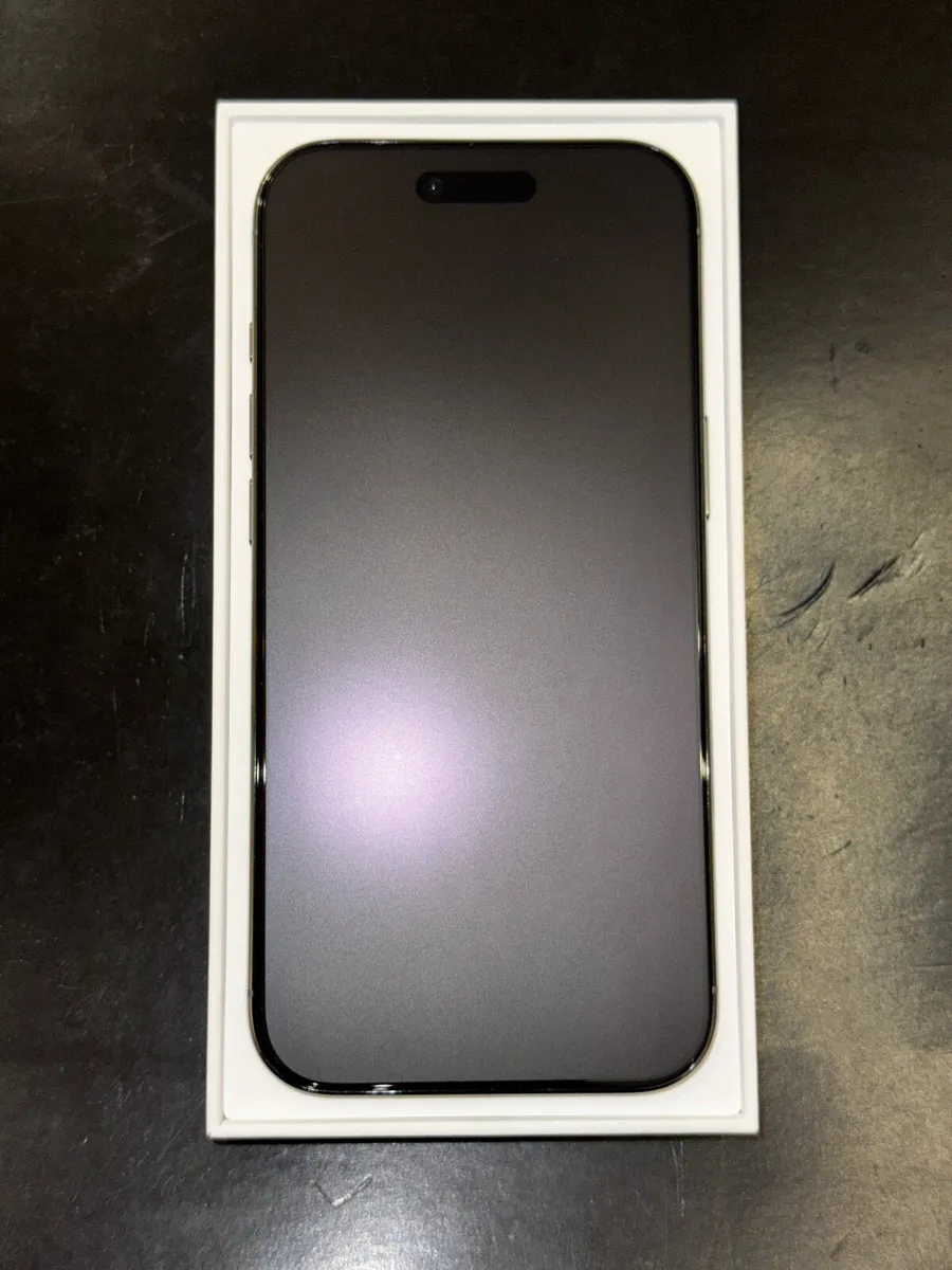 iPhone Air (256GB) Sky Blue – Like New – €1,000 - Image 3