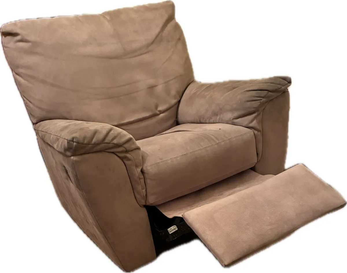 Recliner Chair - Image 1