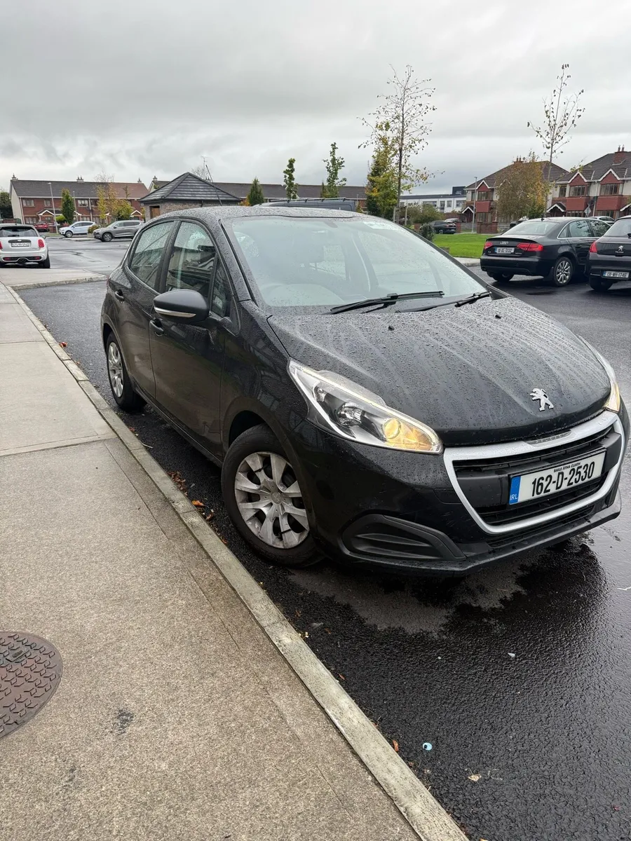 162 Peugeot 208 1.6 BlueHDI, Full Service Hisotry - Image 2