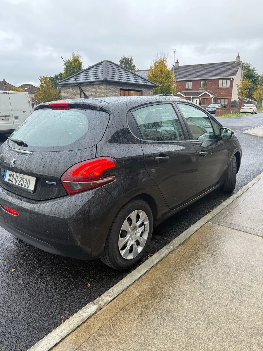 162 Peugeot 208 1.6 BlueHDI, Full Service Hisotry - Image 3