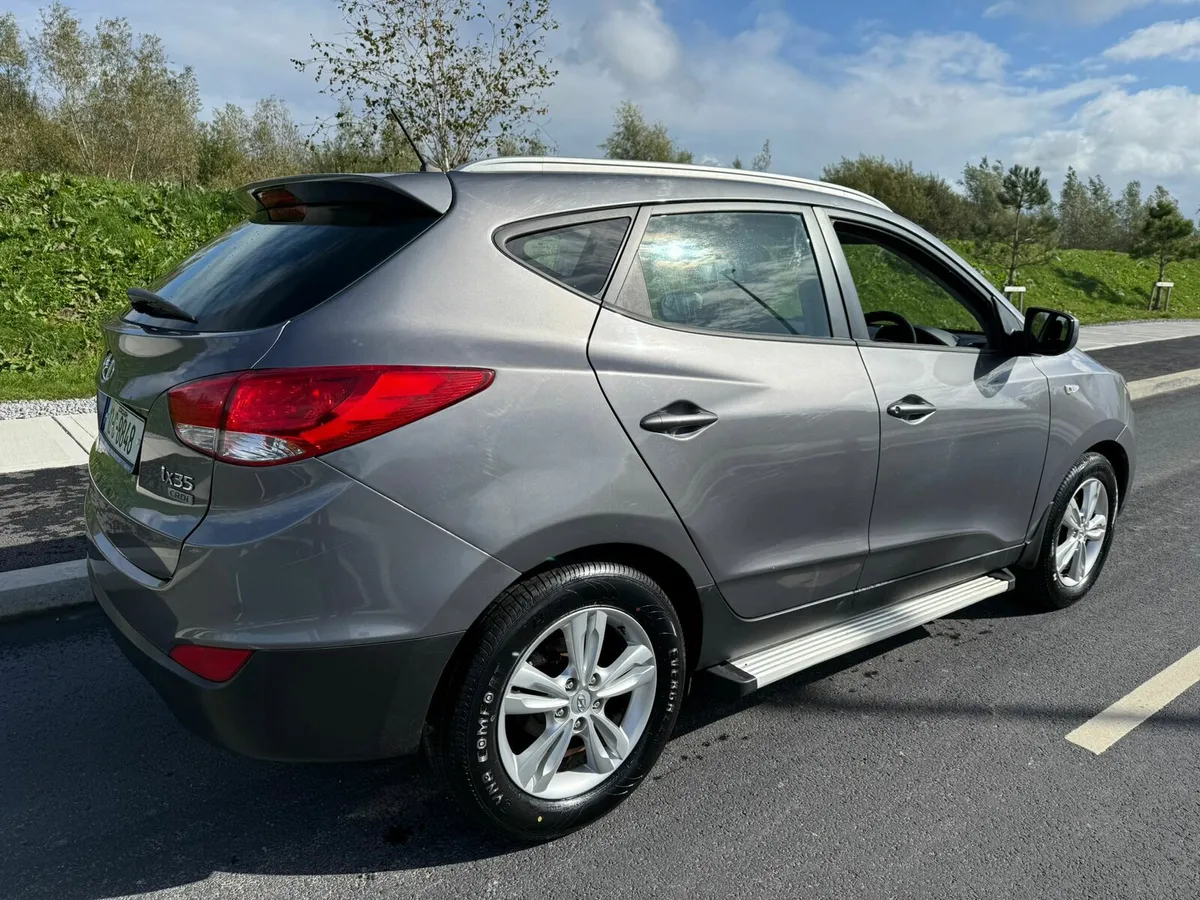 Hyundai ix35 - Image 2