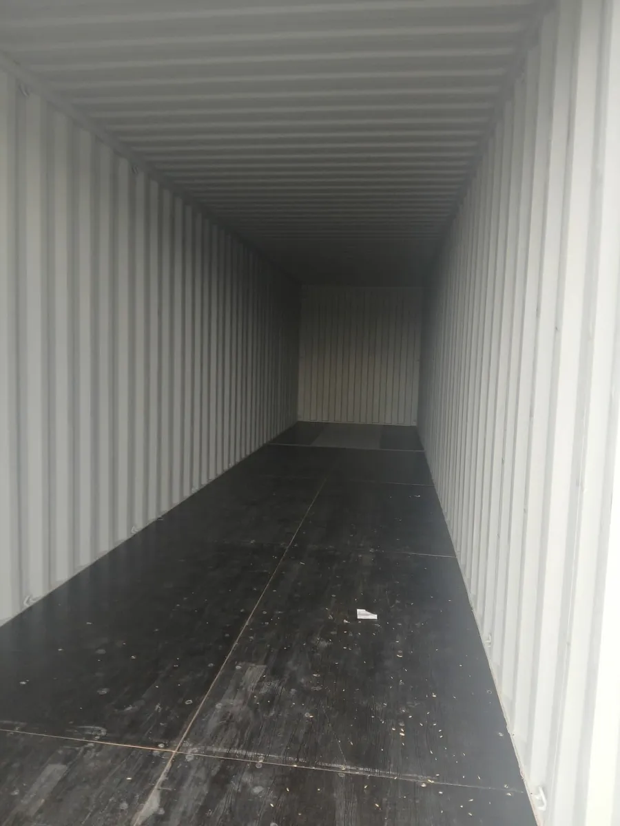 Containers - Image 4