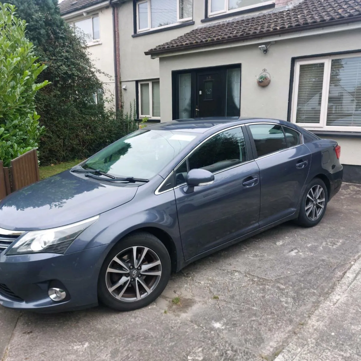 Toyota Avensis 2015 - Image 2