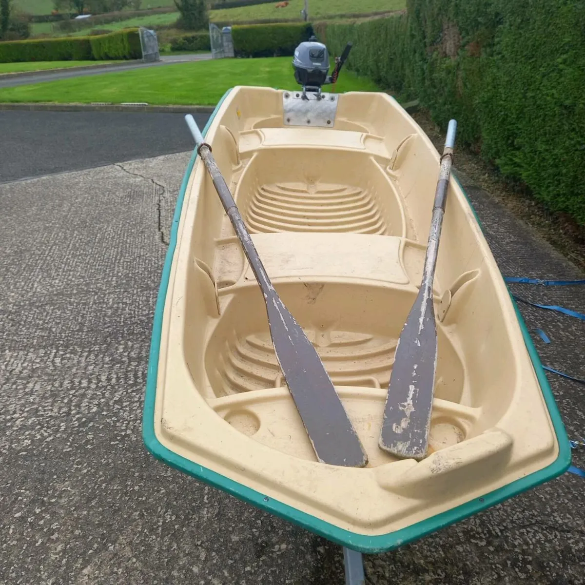 Fishing boat - Image 1