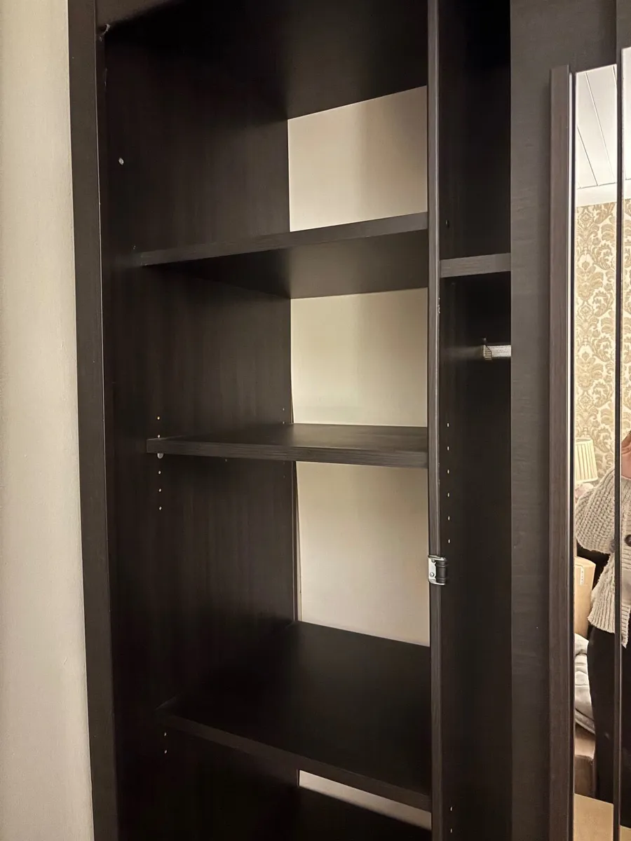 Bedroom furniture - Image 1