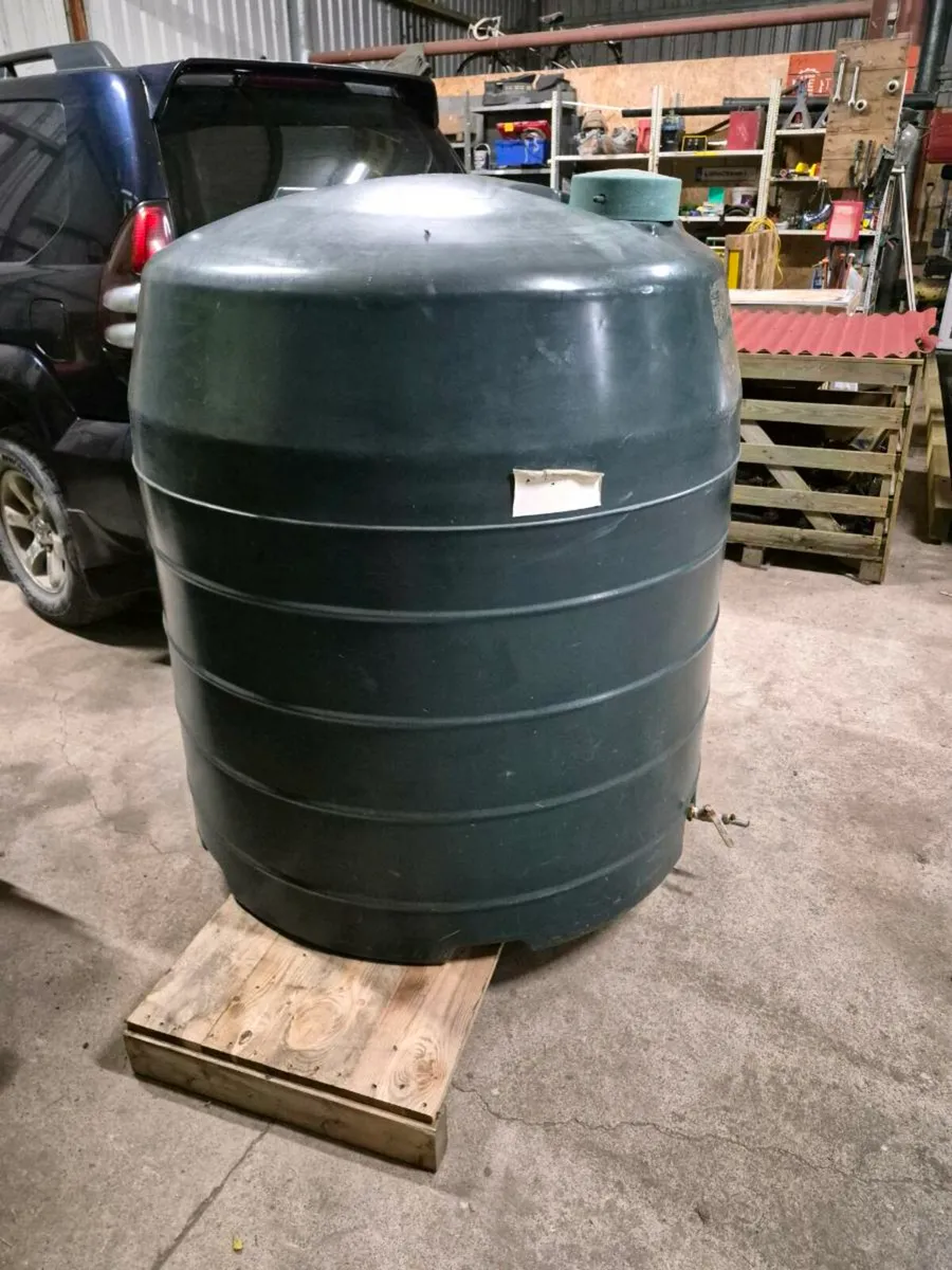 Oil tank - Image 3