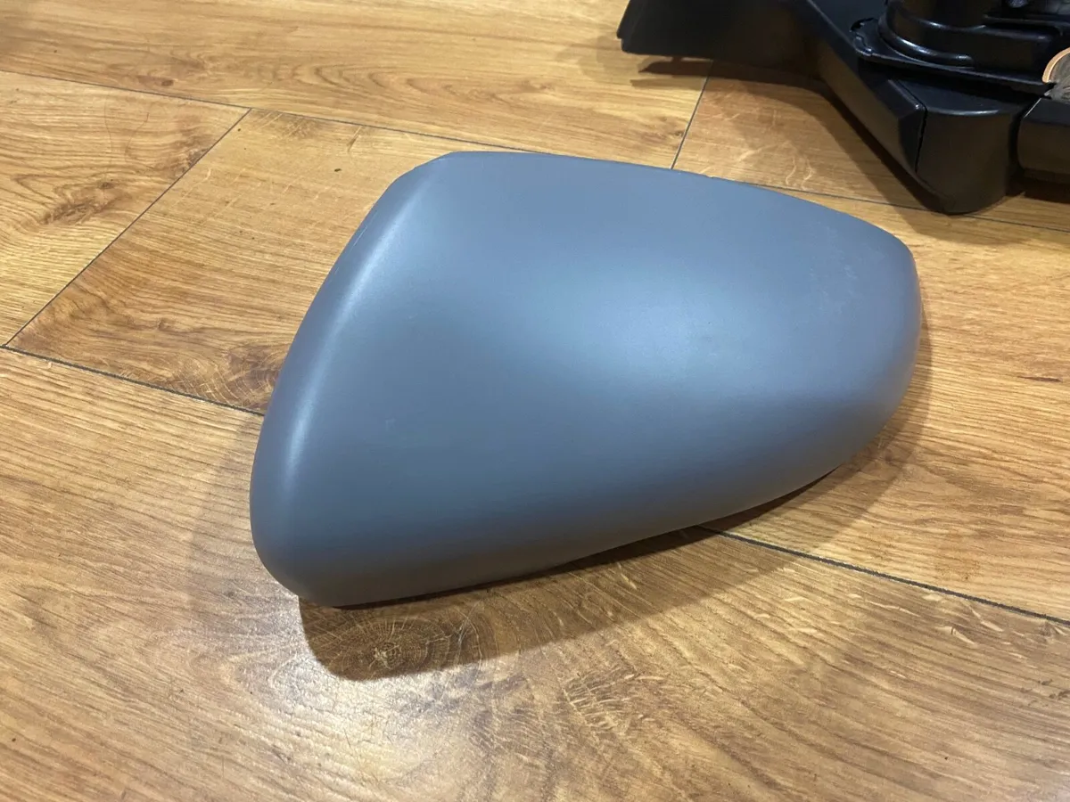 Volkswagen Jetta Left door mirror - Image 4
