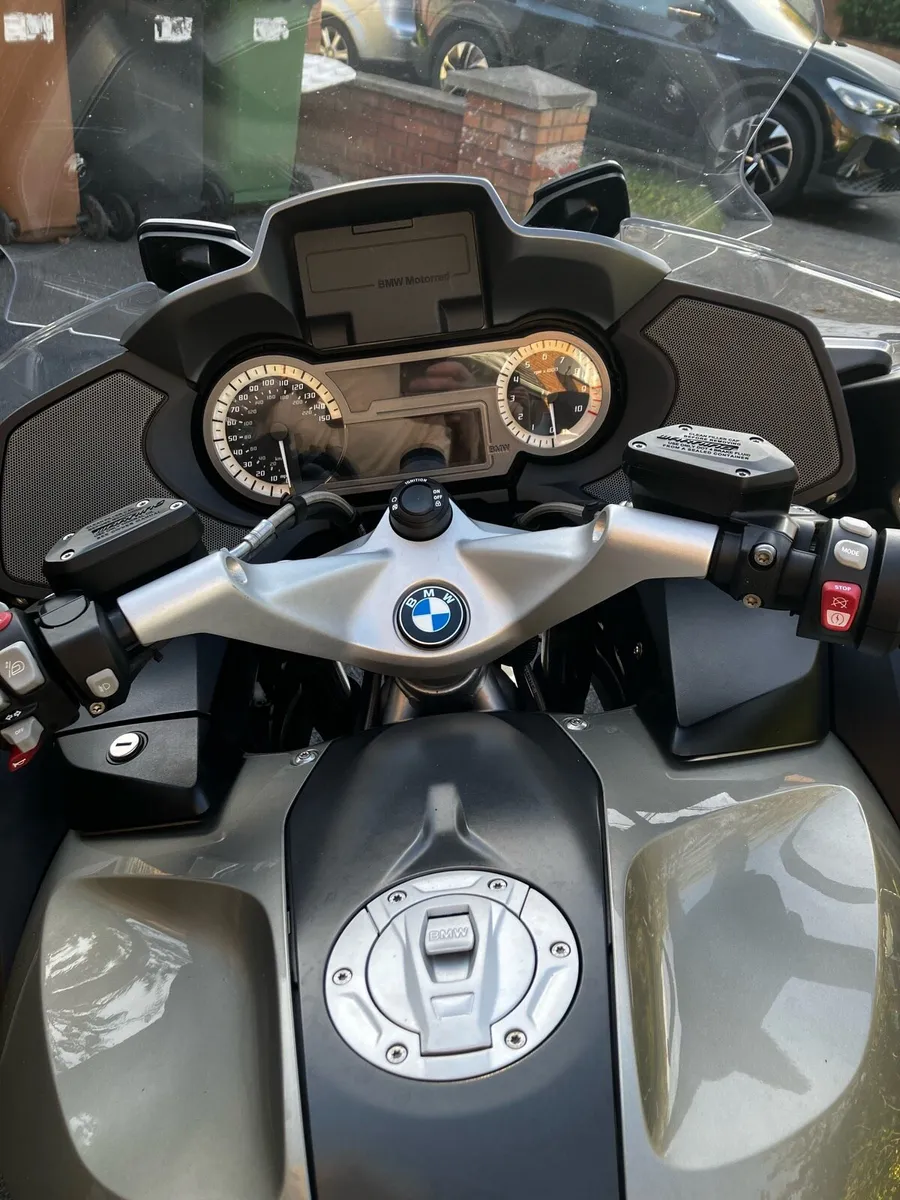 2016 BMW R1200RT LE - Image 4