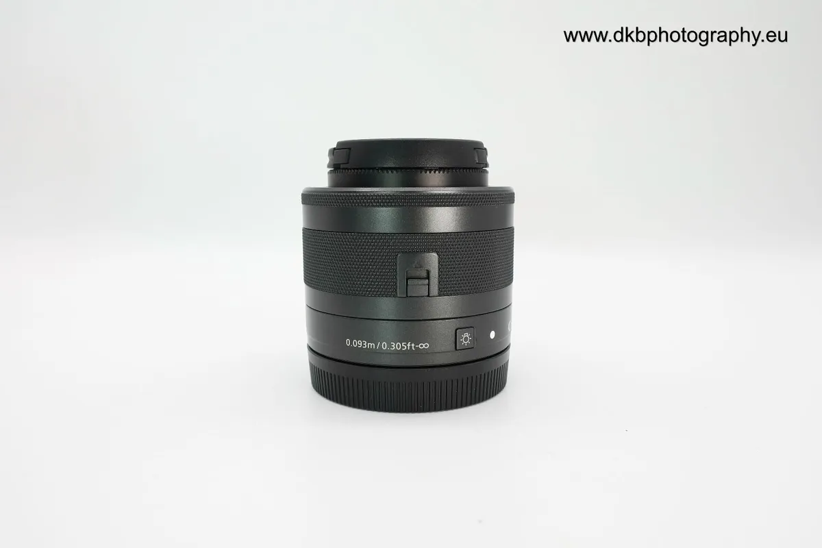 CANON EF-M 28mm F3.5 MACRO IS STM LENS #0100 - Image 3