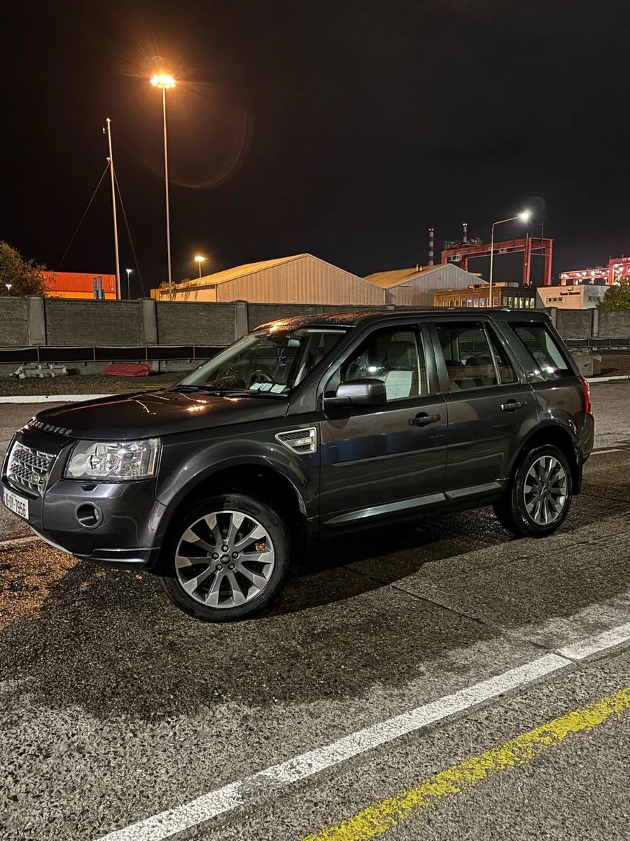 Land Rover freelander 2 (low miles ) - Image 3