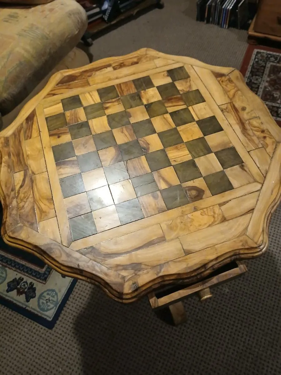 Unique Table - Image 1
