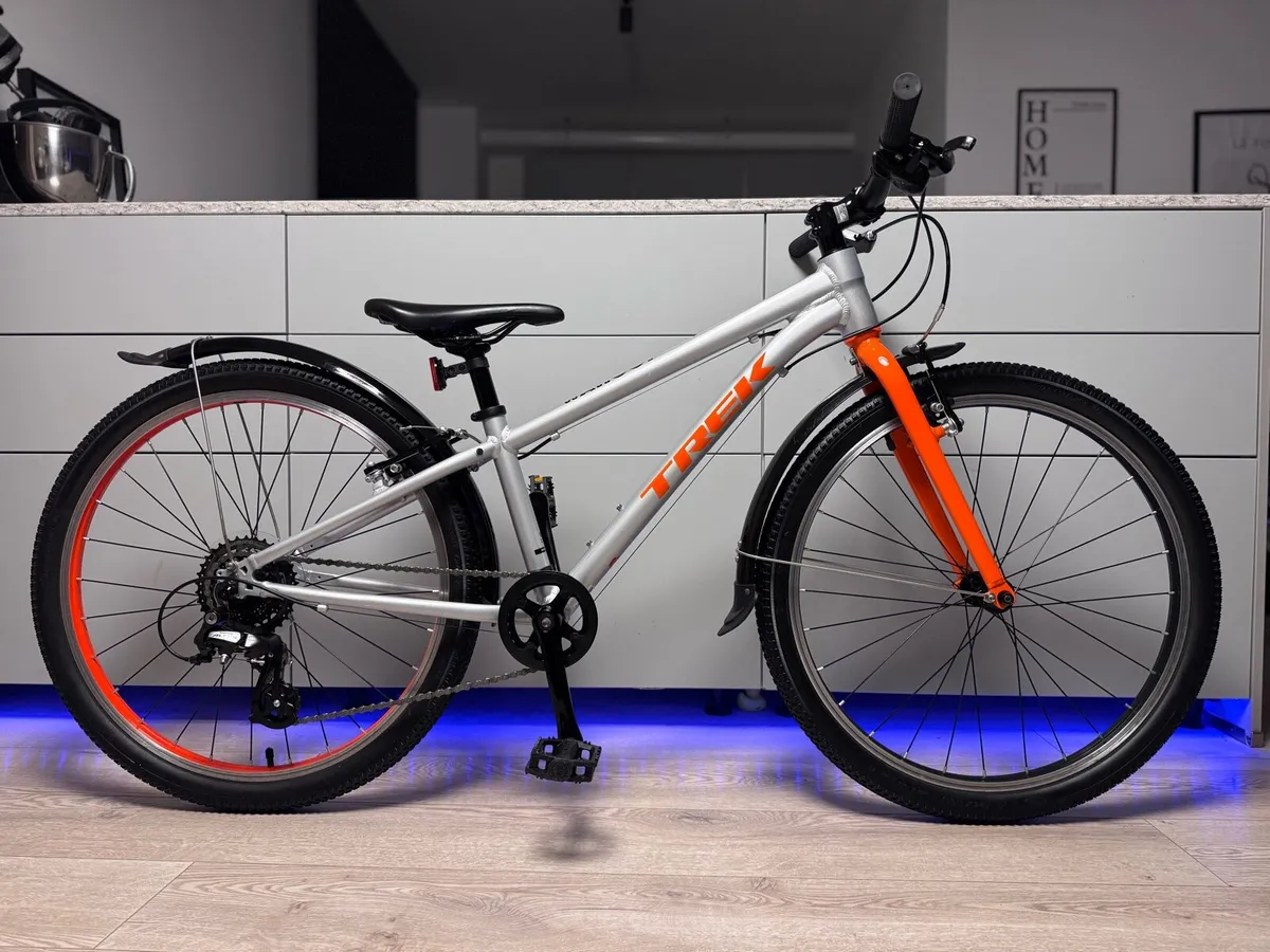 TREK Wahoo Junior Bike 24 inch - Image 1