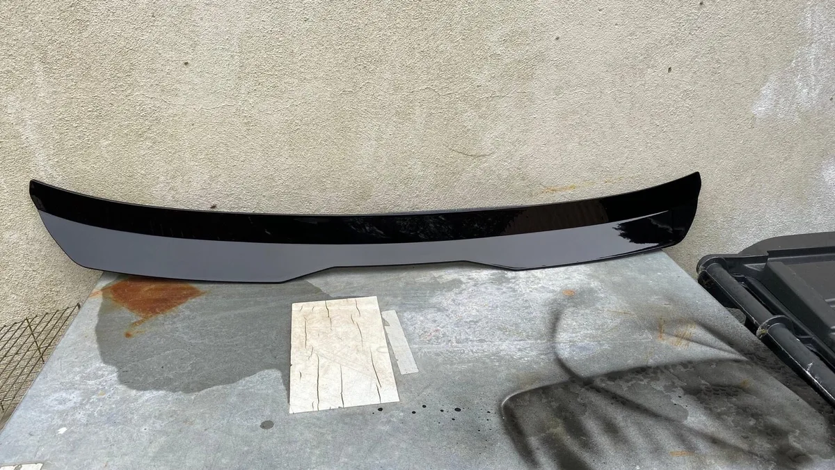 Alloys like new car rear spoiler new - Image 4