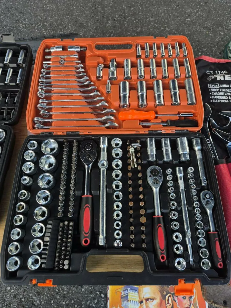 Socket set