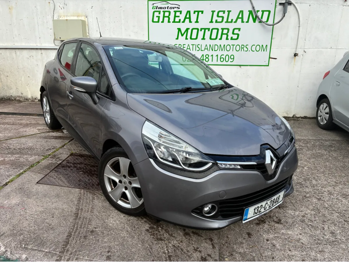 Renault Clio IV DYNAMIQUE 1.2 PET 7 4DR - Image 1
