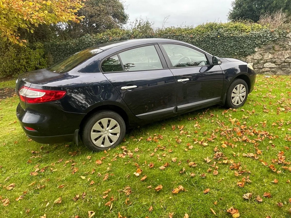 2011 Renault fluence NCT 01,2026 tax 12.25 - Image 4
