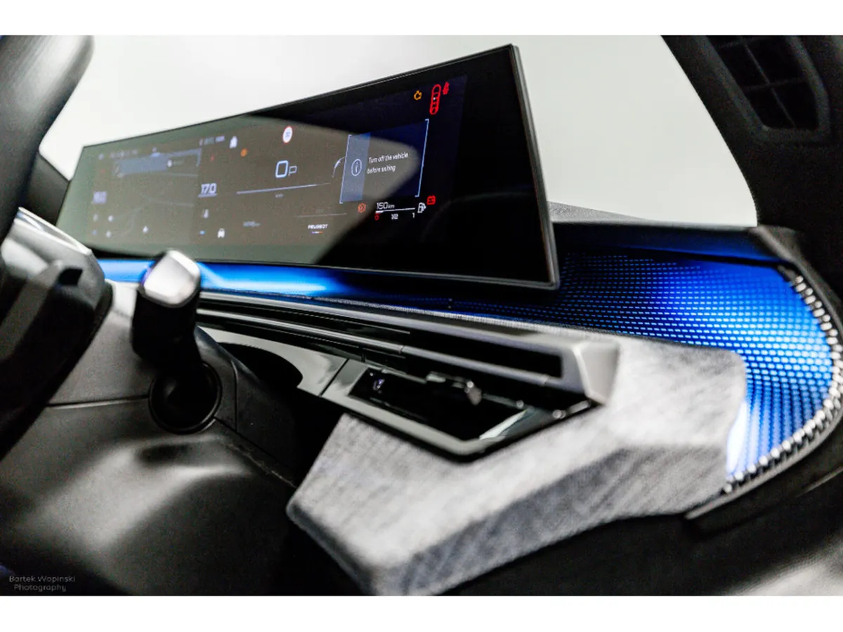 Peugeot 3008 GT Hybrid Auto 145HP - Image 4