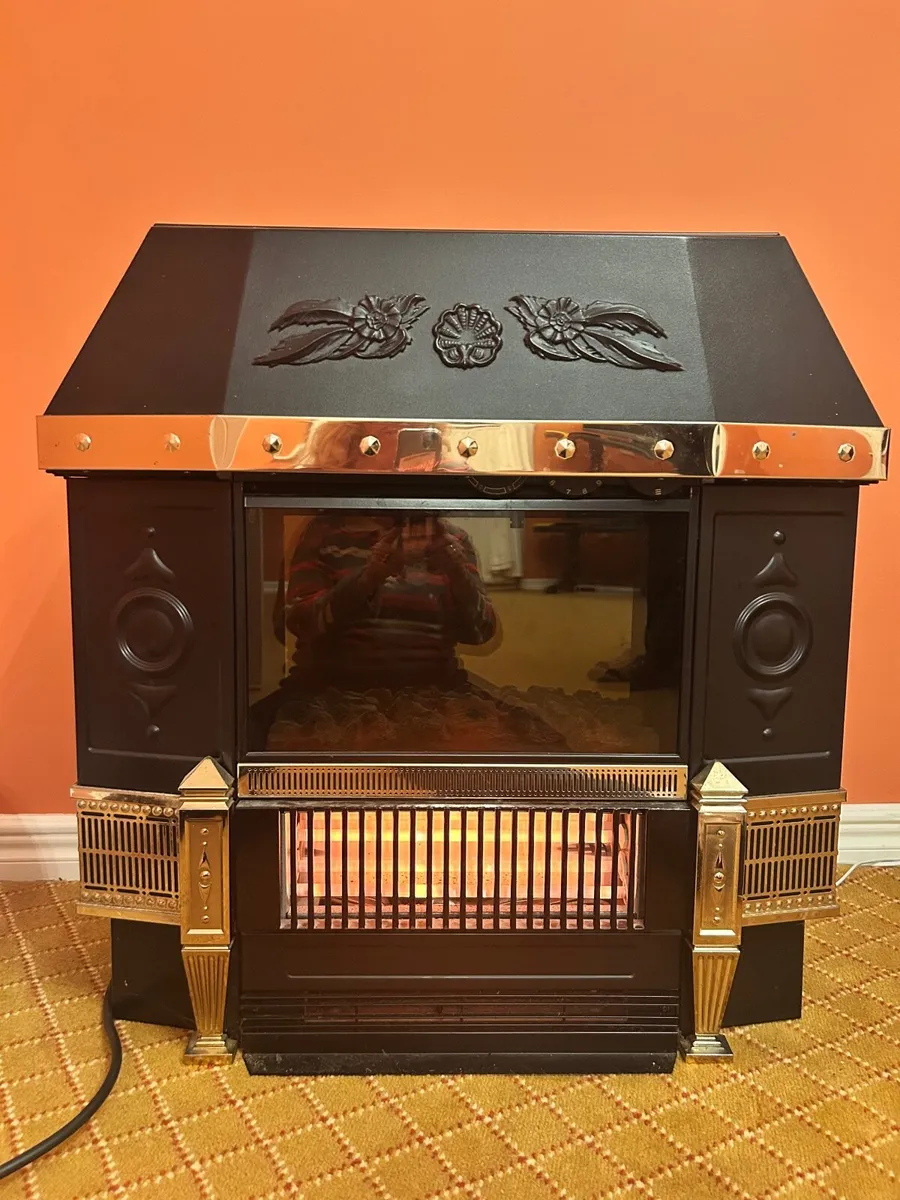 Dimplex freestanding electric fire - Image 3