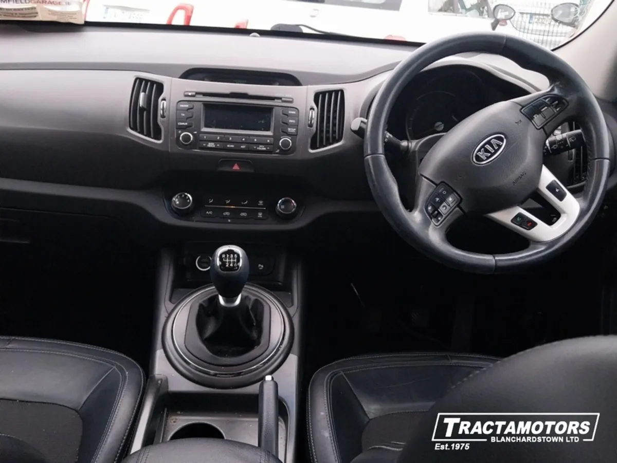Kia Sportage 1.7D EX MT 5DR 1.7 DSL - Image 2