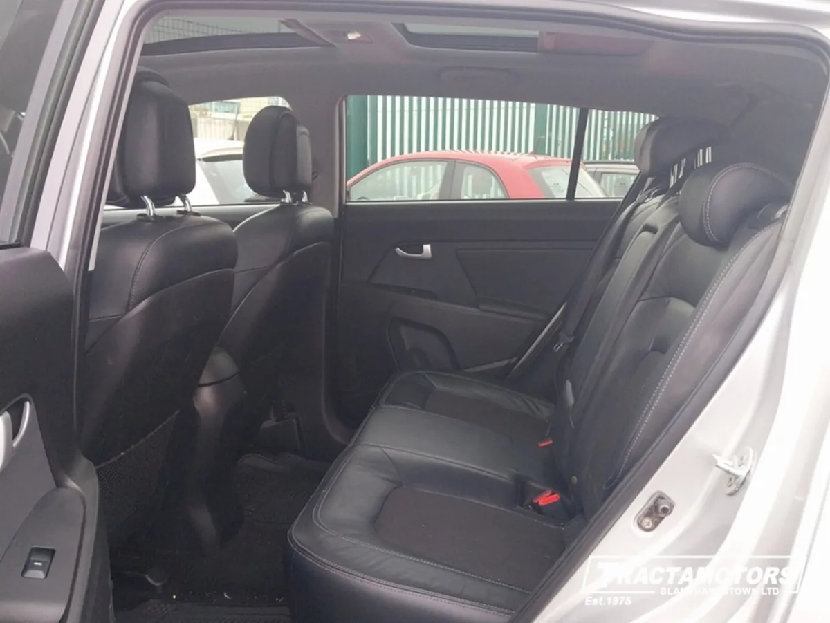 Kia Sportage 1.7D EX MT 5DR 1.7 DSL - Image 4