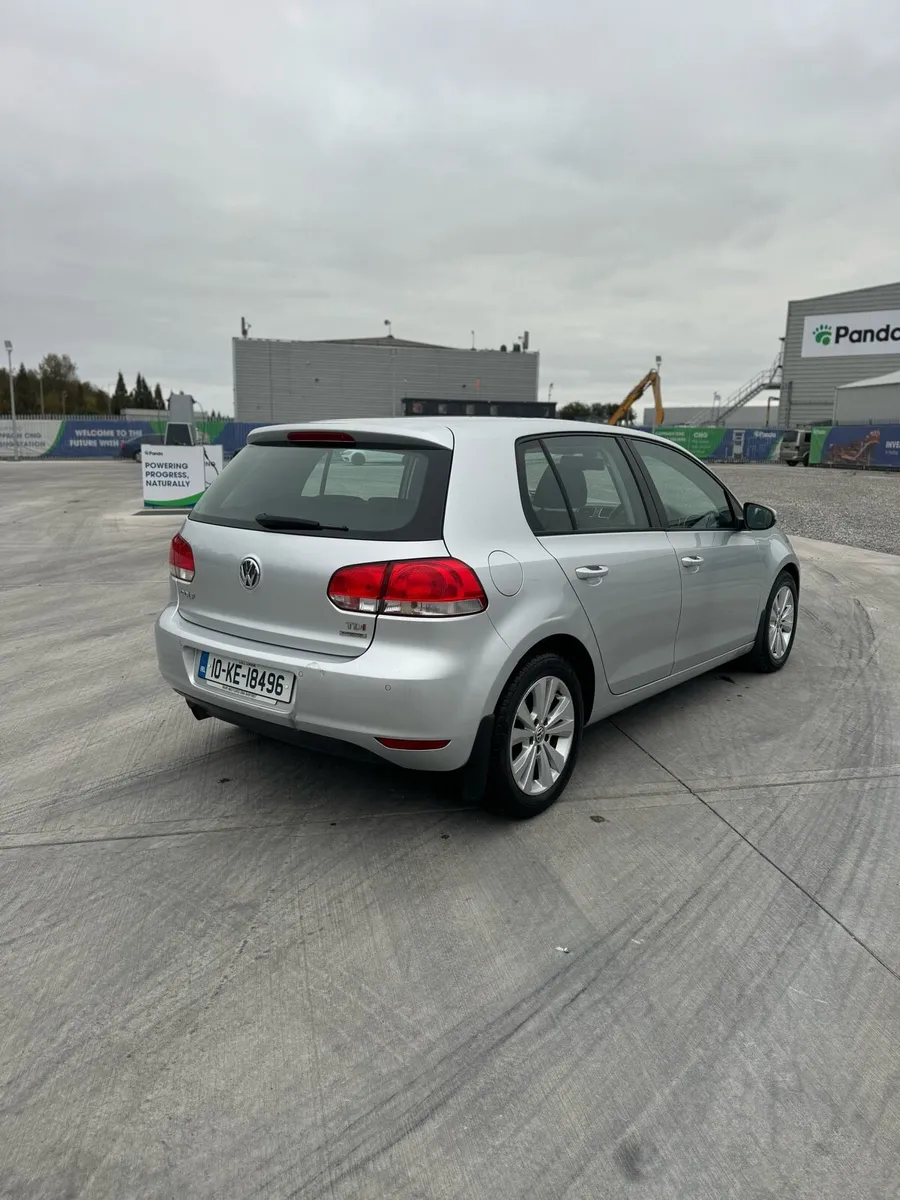 Volkswagen Gold - Image 4