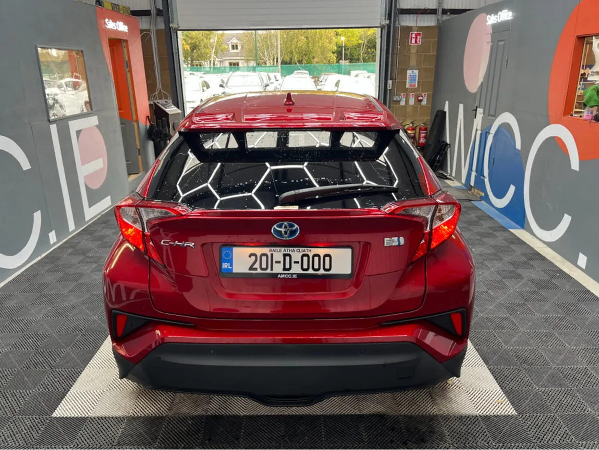 Toyota C-HR ONLY €20950! 2020 TOYOTA C-HR 1.8L HYB - Image 3