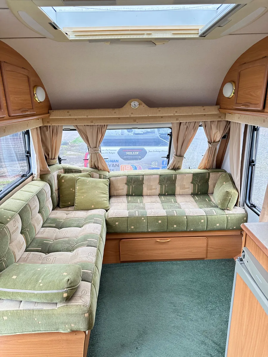 ✨AVONDALE RIALTO 4 BERTH FIXED BED✨ - Image 3