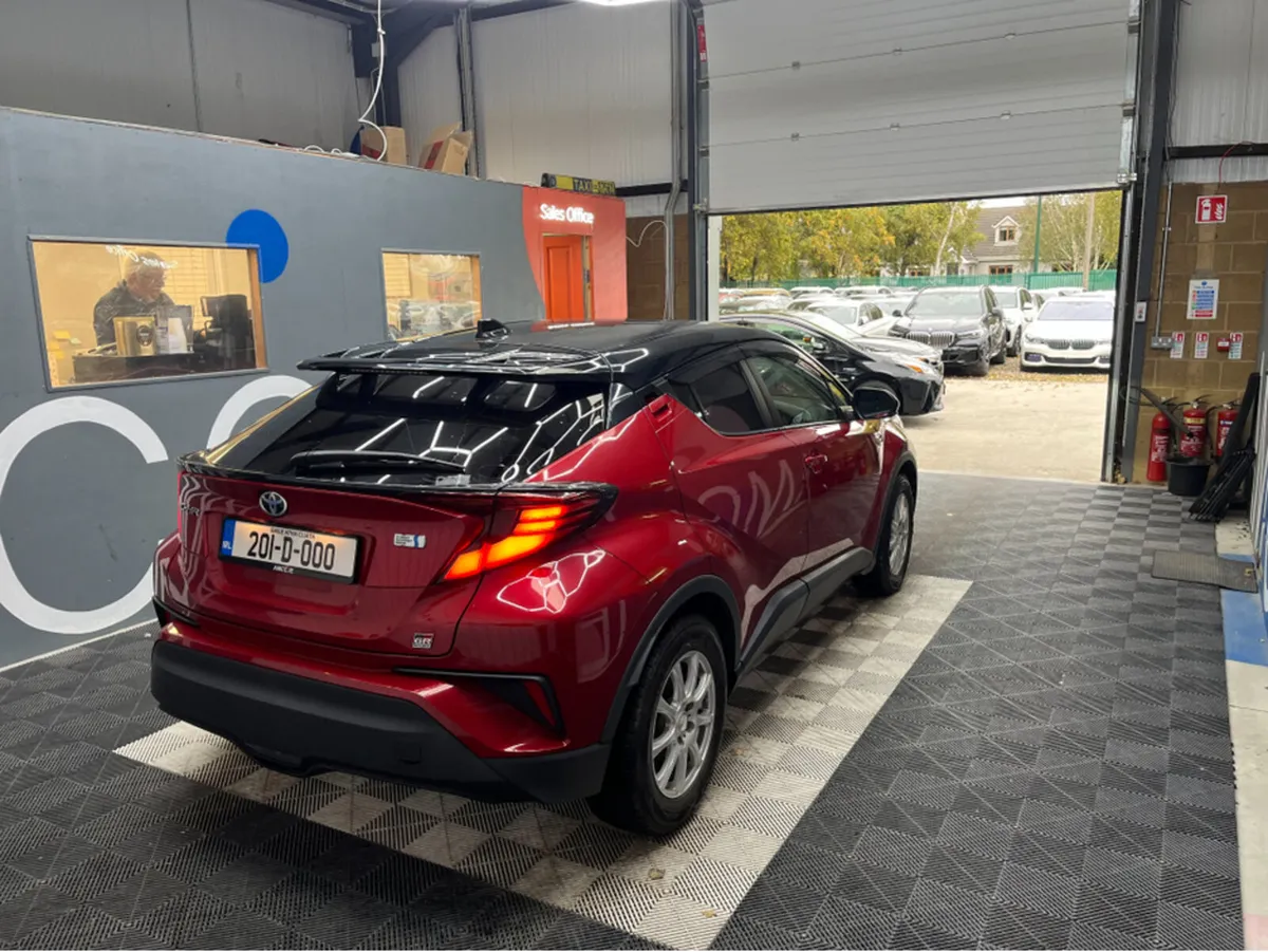Toyota C-HR €24950 2020 TOYOTA C-HR 1.8L HYBRID / - Image 2