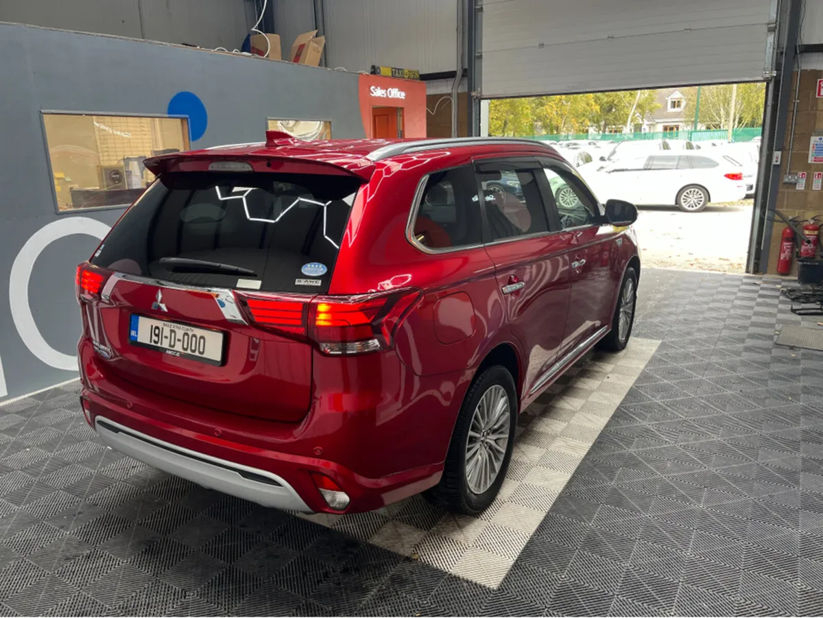 Mitsubishi Outlander €22950! 2019 MITSUBISHI OUTLA - Image 2