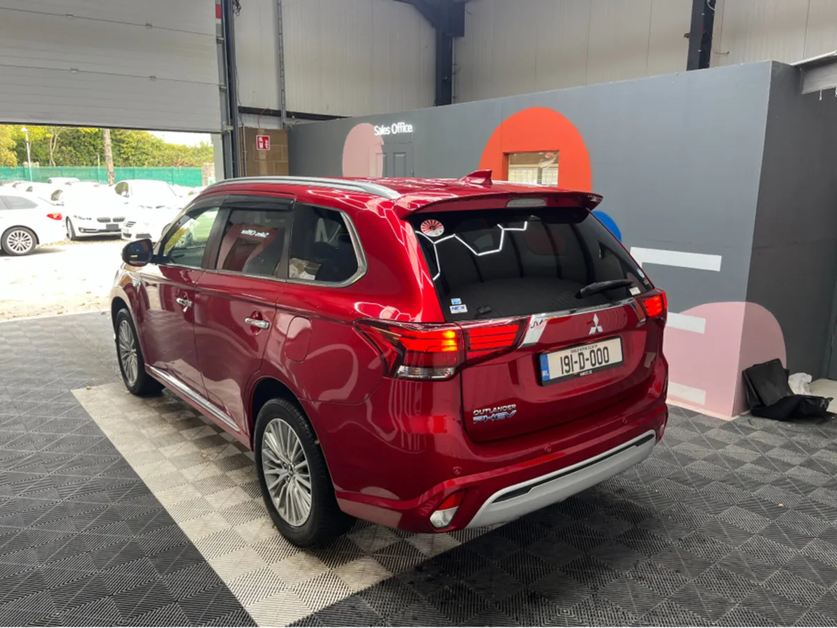 Mitsubishi Outlander €22950! 2019 MITSUBISHI OUTLA - Image 4