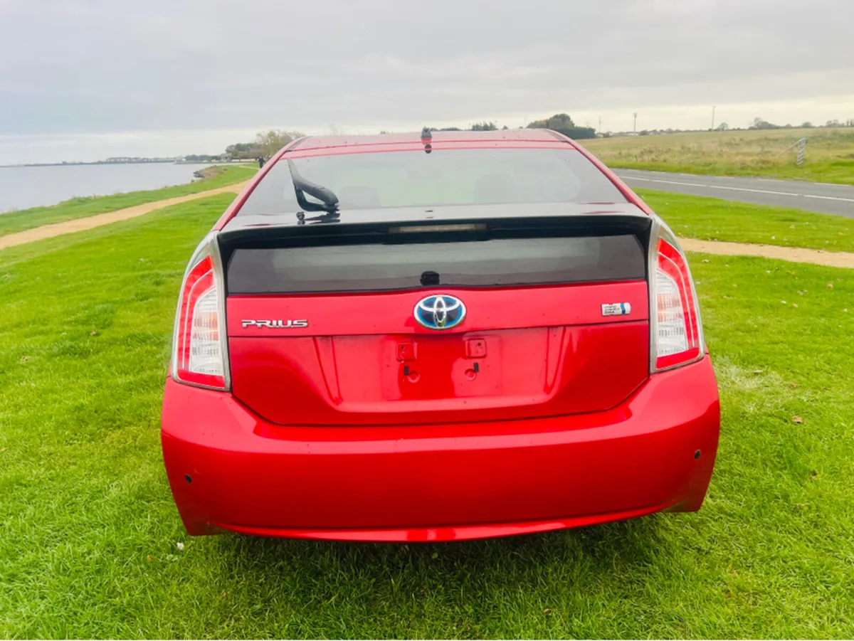 Toyota Prius Toyota Prius 2014 Red in colour only - Image 3