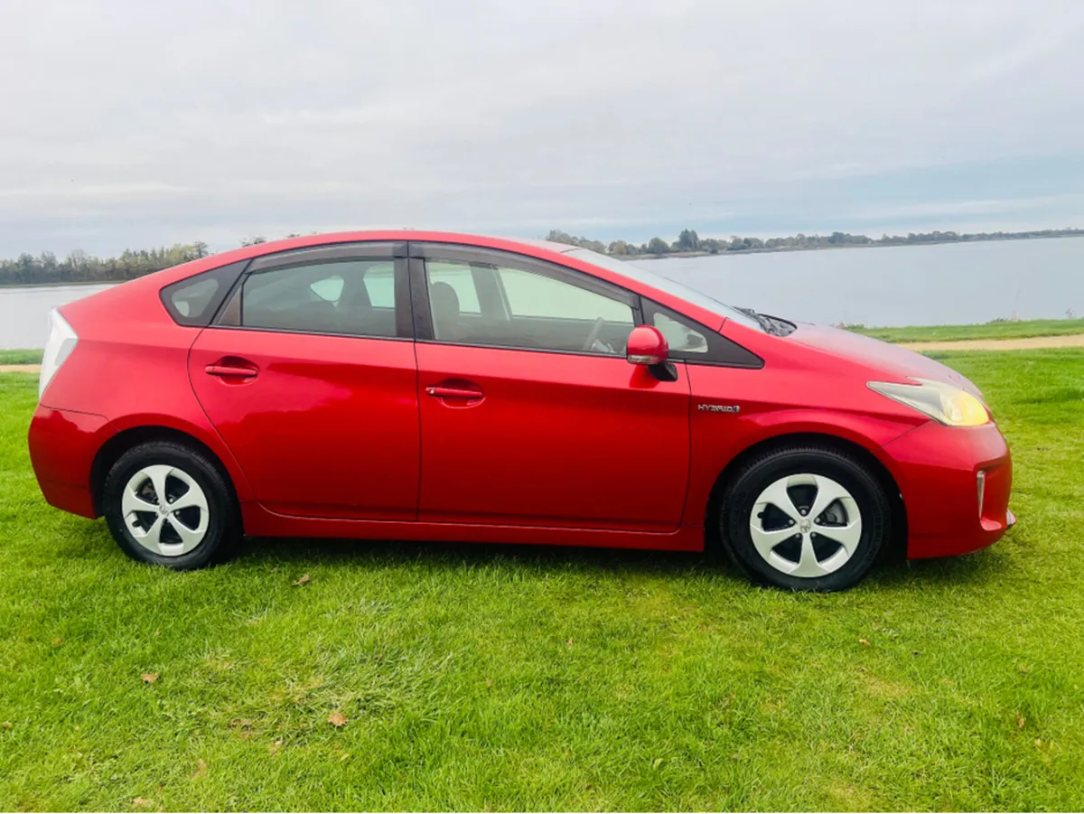 Toyota Prius Toyota Prius 2014 Red in colour only - Image 4