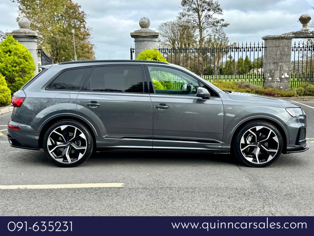 Audi Q7 3.0 45 TDI BLACK EDITION QUATTRO==7 SEATER - Image 2