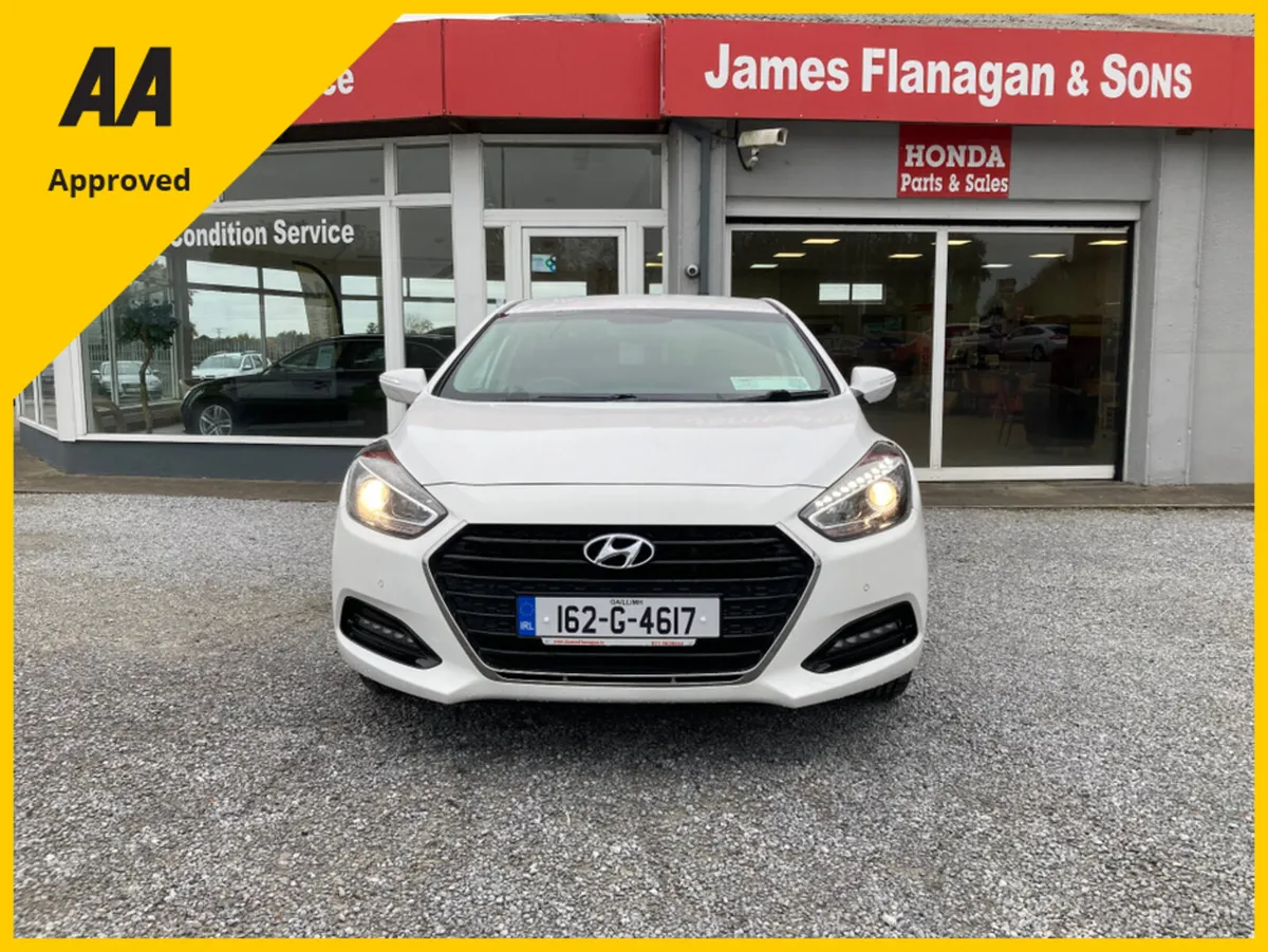 Hyundai i40 1.7 CRDI SE NAV 141PS 4DR - Image 2