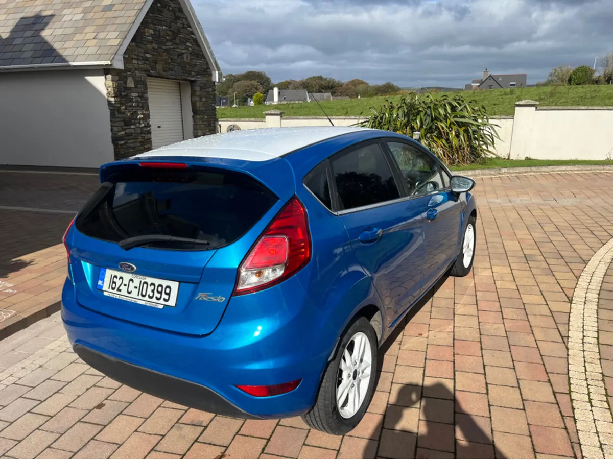 Ford Fiesta 1.25 ZETEC BLUE EDITION - Image 4