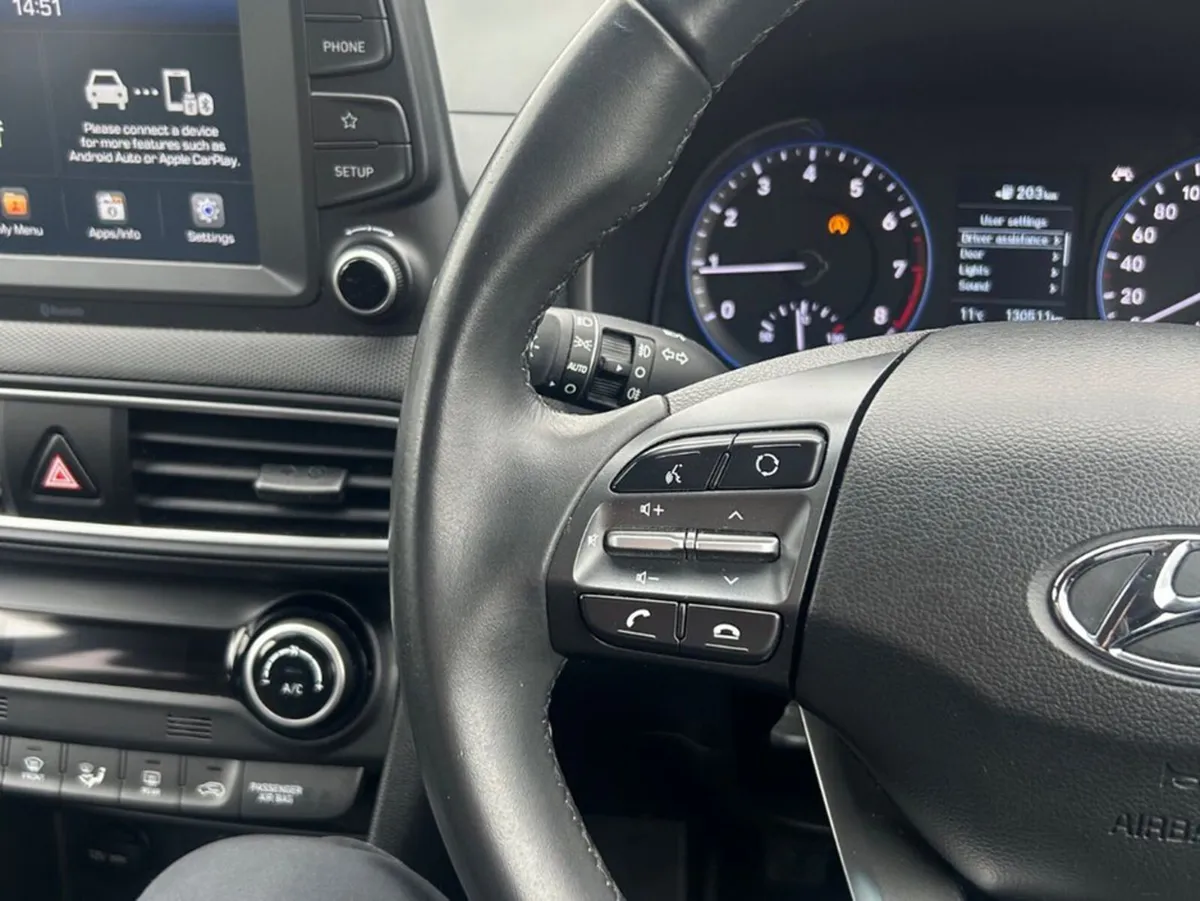 Hyundai KONA 1.0 PETROL, PREMIUM MODEL, LOW MILEAG - Image 4