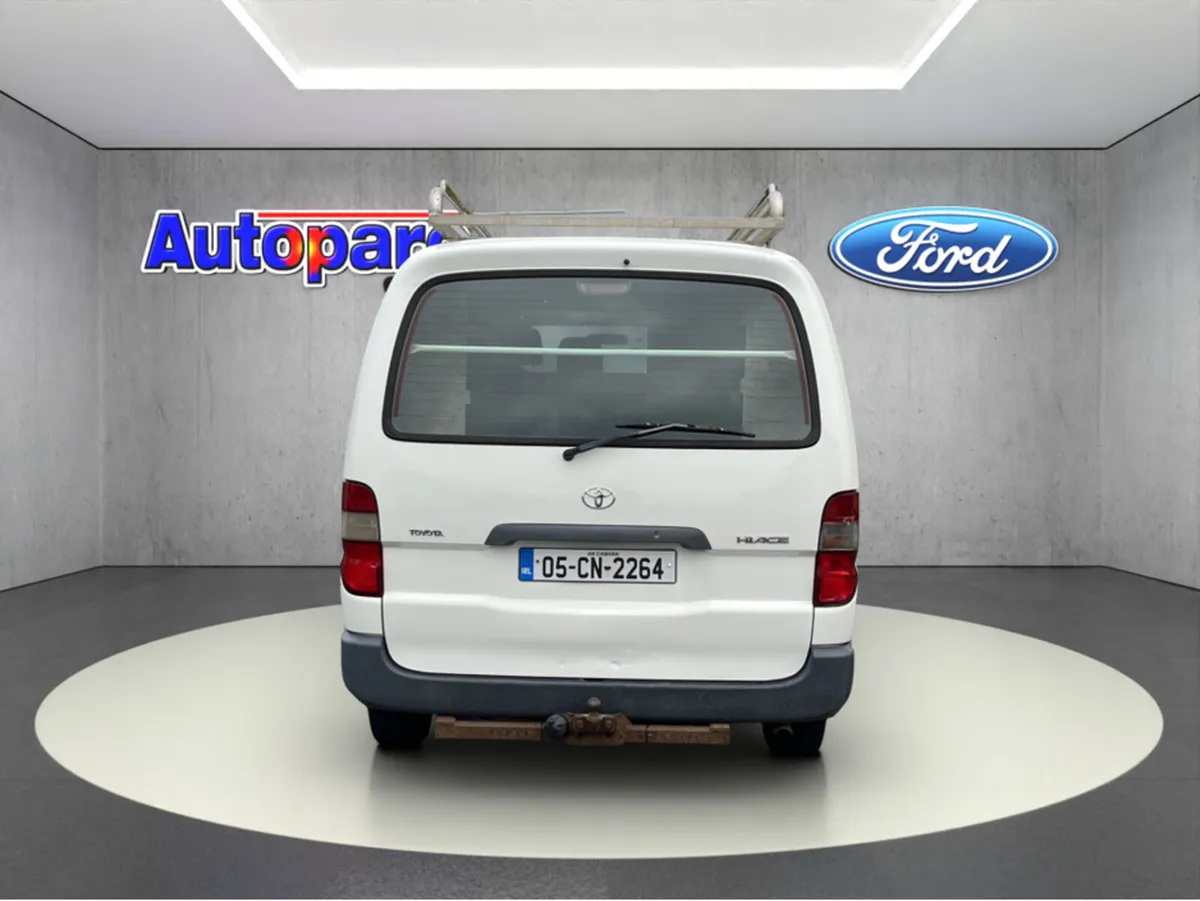 Toyota HiAce D-4D LWB ENTRY 4DR - Image 4