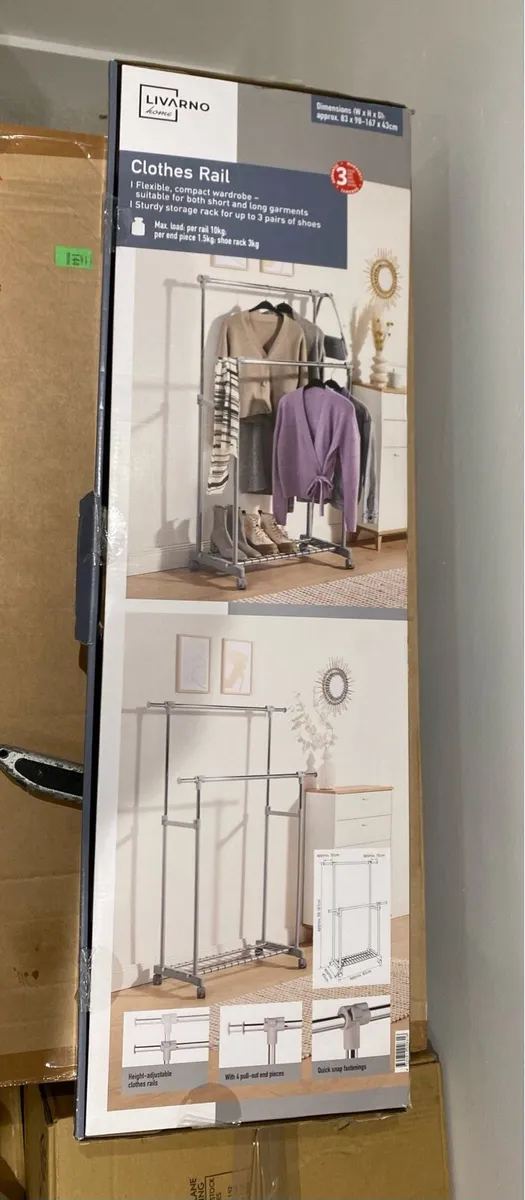 Clothes rail - Image 1