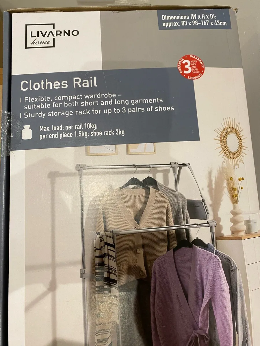 Clothes rail - Image 2