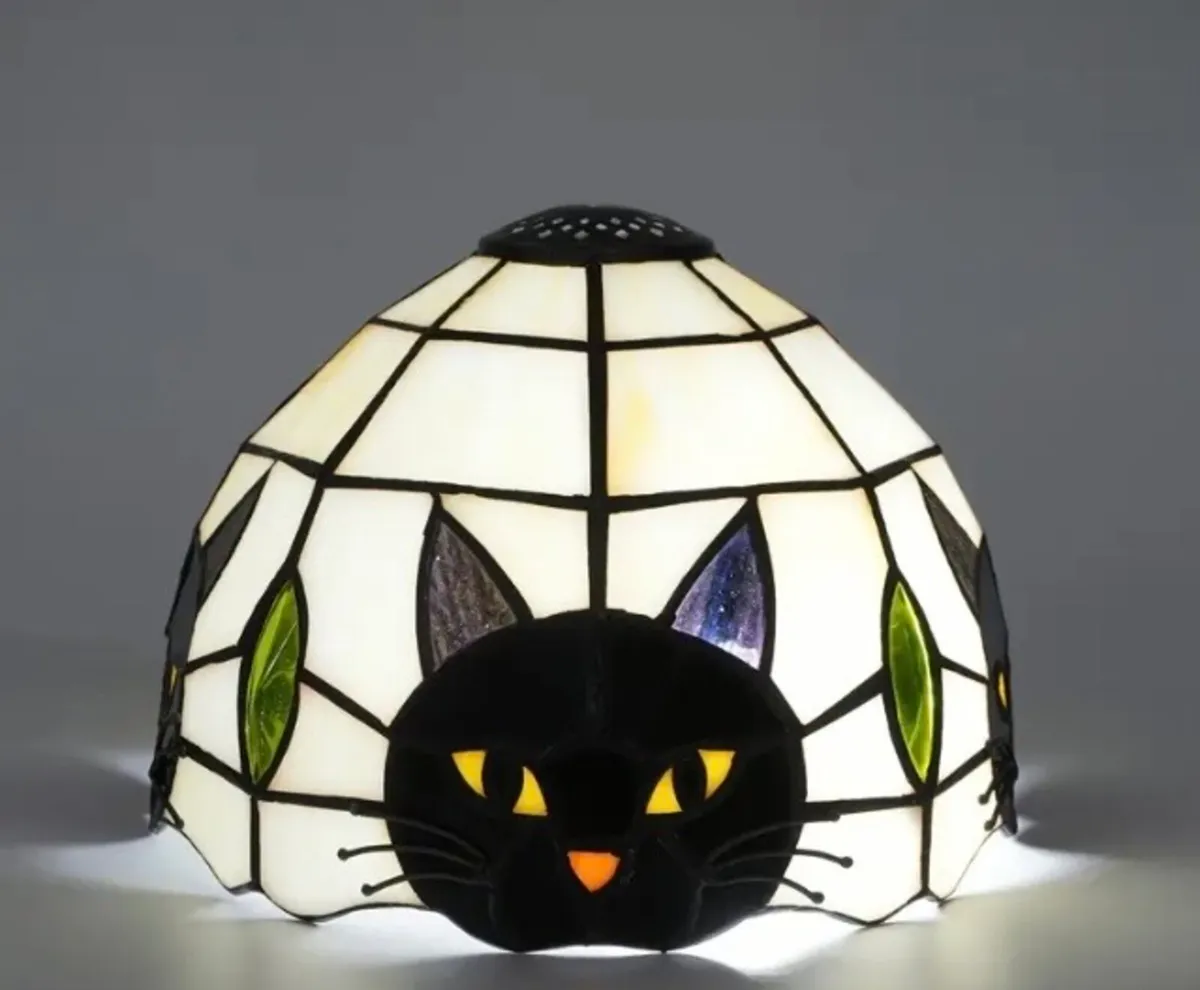 Cat stained glass lamp shade free postage - Image 3