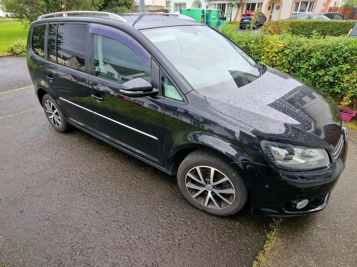 Vw TOURAN Trend line. Automatic - Image 2
