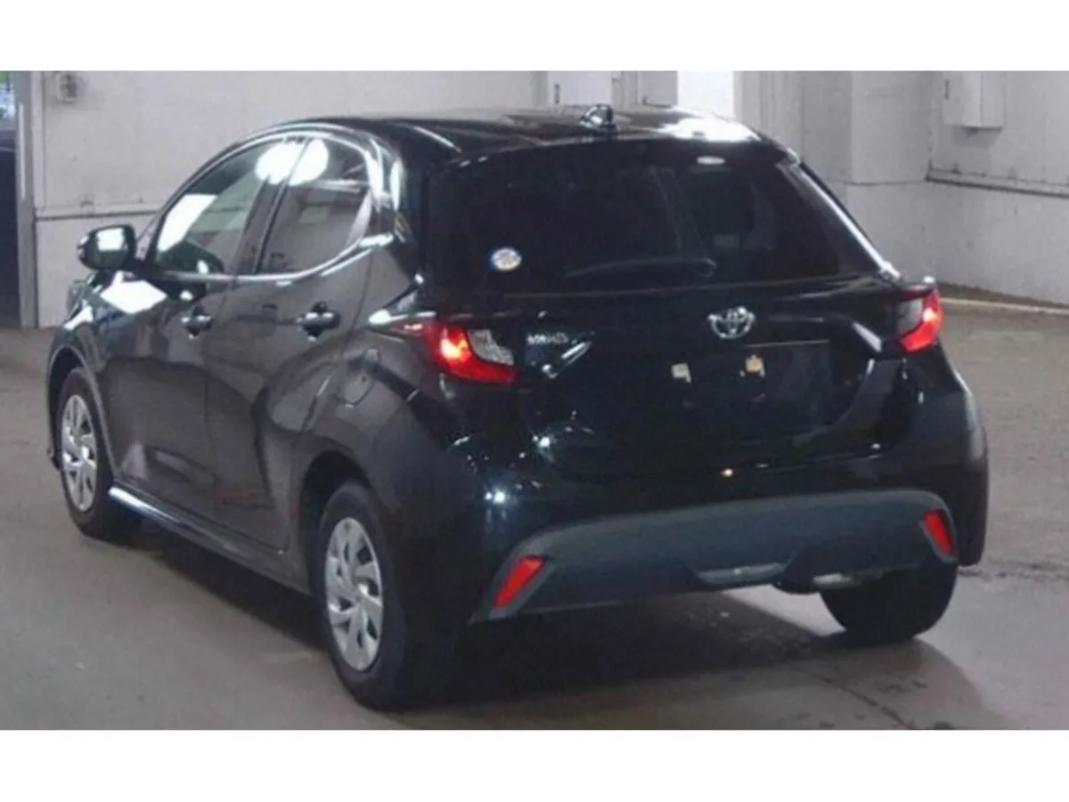 Toyota Yaris 1.0 Petrol Auto - Image 3